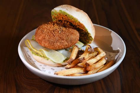 Healthy Eating Meets Comfort Food: Artsy Café's New Menu | t2ONLINE