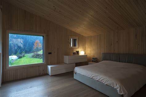 House made of untreated wood in the province of Trento • LignoAlp