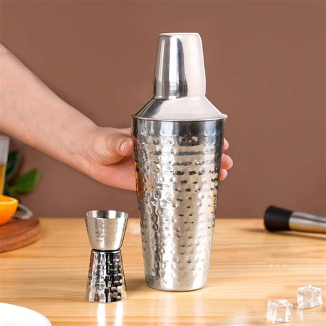 Sleek Modern Cocktail Shaker And Peg Measurer Set Online - Premium Bar ...