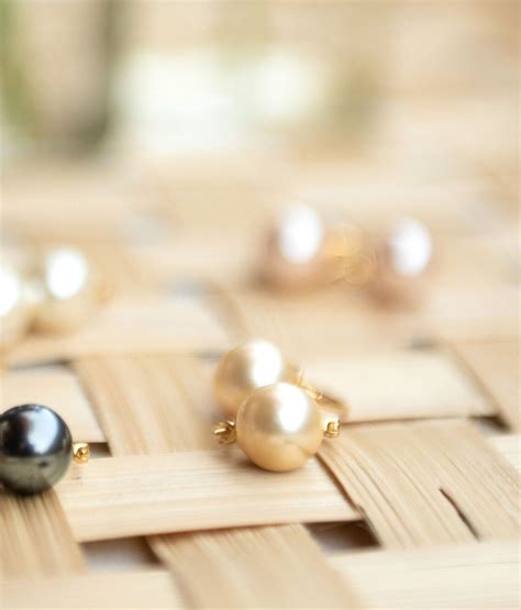 Dawn Pearl Earrings (Yellow ) - R Narayan Jewellers | R Narayan Jewellers