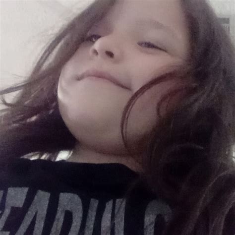 roxy valdivia - YouTube