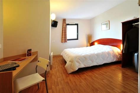 HOTEL & RESIDENCE FUTUROSCOPE (Jaunay-Clan) - Hotel Reviews & Photos ...