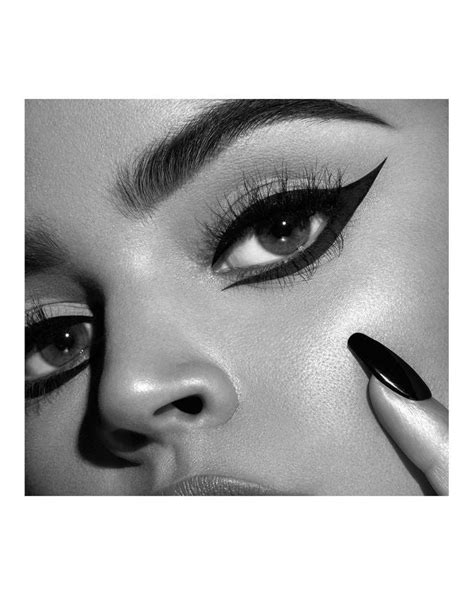 Morphe Felt Tipped Eyeliner – Luxe by Kan