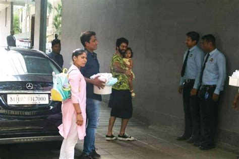 Shahid Kapoor spotted at Hinduja hospital after Mira Rajput gives birth ...