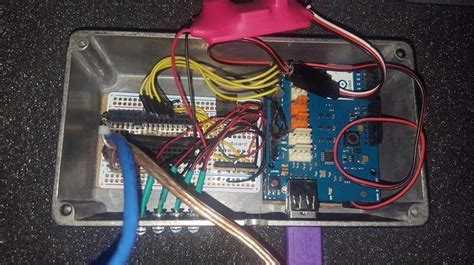 QWOP Made Real: Control a Person (poorly) with Arduino