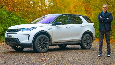 Land Rover Discovery Sport Review 2022 | Drive, Specs & Pricing | carwow