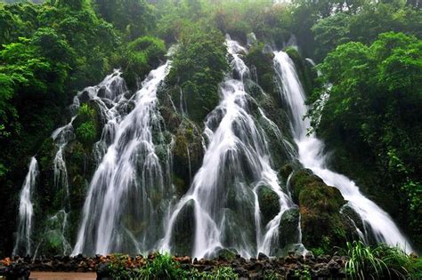 贵阳荔波樟江风景区，山中有水，水中有云，山水云天构成优美的图画。 - 中国国家地理最美观景拍摄点