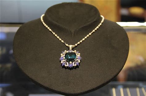 MONETA高级珠宝于北京SKP商场举办2015珠宝巡展_凤凰时尚