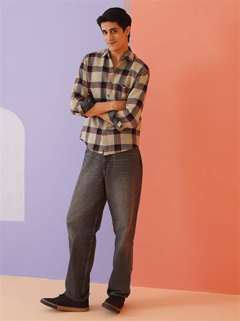 Maroon Checked Spread Collar Shirt for Men | Indian Needle