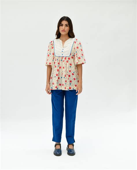 SPACE FLARE TOP – Rias Jaipur