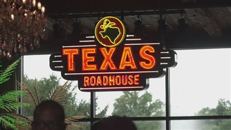 Texas Roadhouse has 'doubled down' on its hometown in Kentucky | whas11.com