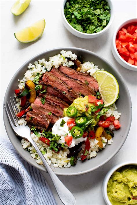 Steak Fajita Bowls with Cilantro-Lime Cauliflower Rice | Wholefully