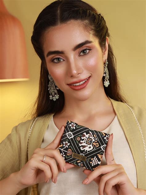 Black Patola Two Fold Wallet – Priyaasi