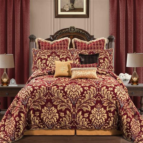 Amazon.com: Loom and Mill 9-Piece Chenille Jacquard Comforter Set ...