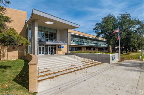Southgate STEM Elementary School in Garland, TX - Homes.com
