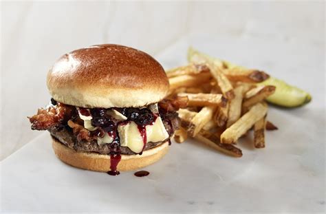 Heck's Cafe Restaurant in Avon, Ohio City, and Beachwood