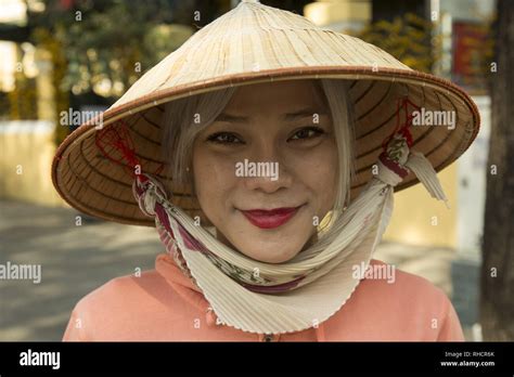 Vietnam People Looks 的图像结果