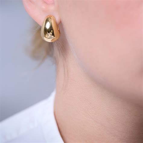 Tapered Teardrop Earrings – Barbara Parker Fine Jewelry