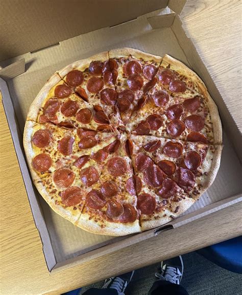 Sam’s Club Pizza – The Lariat