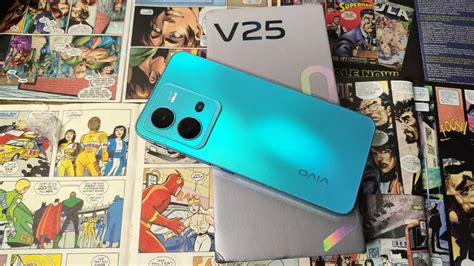 Vivo V25 5G first look: High resolution cameras on a colour changing ...