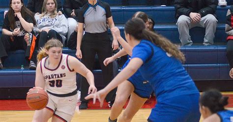 DMACC’s defense stifles Spartans – Creston News