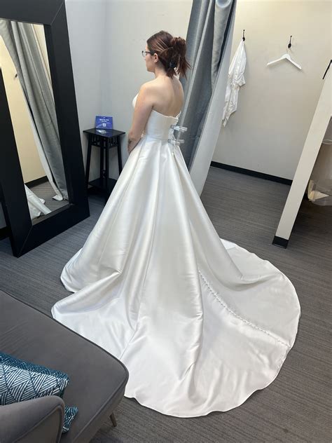 Essense of Australia Wedding Dress Save 60% - Stillwhite