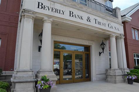 Beverly Bank & Trust, 10258 S Western Ave, Chicago, IL 60643, US - MapQuest