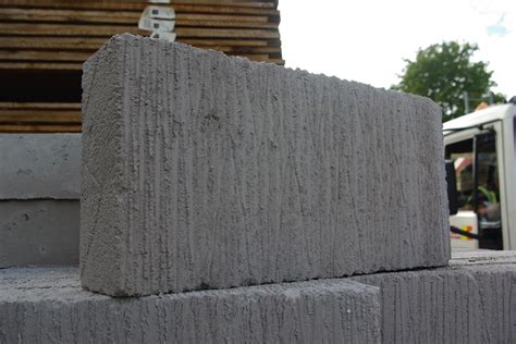 Pack (120) of 100mm Aircrete Lightweight Blocks - J C Tye & Son