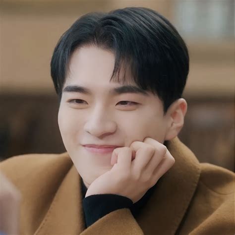 𝙟𝙪𝙣𝙜𝙬𝙤𝙤 | 𝙗𝙖𝙡𝙡 𝙗𝙤𝙮 𝙩𝙖𝙘𝙩𝙞𝙘𝙨 | Heartthrob, Looking for love, Perfect smile