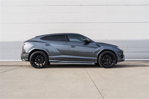 2019 Lamborghini Urus Gray / Tan | DS Members Collection®