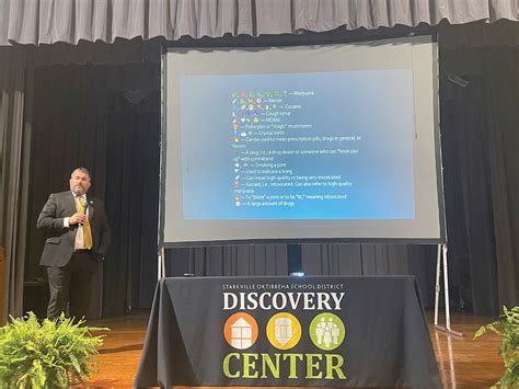 Plug meaning urban dictionary online