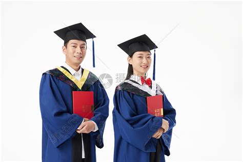 手拿毕业证书的毕业生高清图片下载-正版图片500932798-摄图网