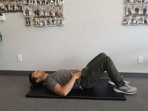 Bicycle Core Crunch Exercise - SOS Physiotherapy