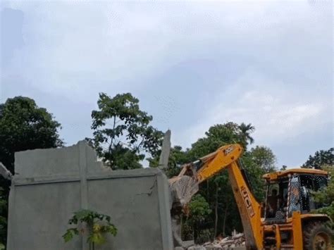 Assam Muslim Homes Demolished; Himanta Biswa Sarma Election Anger