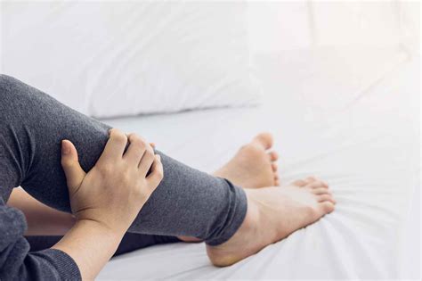 Restless Legs Syndrome (RLS) | Symptoms & Treatment