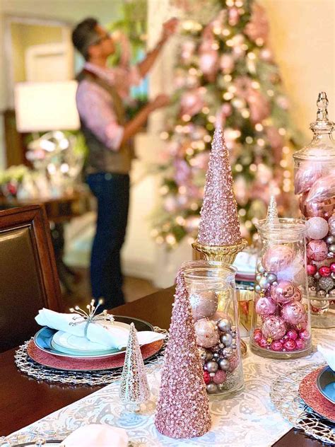 55 DIY Christmas Centerpiece Ideas to Elevate Your Tablescape
