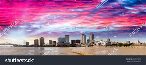 Beautiful Sunset Over New Orleans Lousiana Stock Photo 554935297 ...