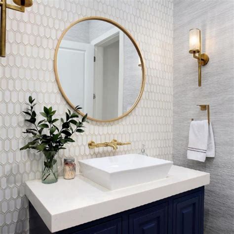 Wall Mounted & Hanging Mirrors – CasaGold