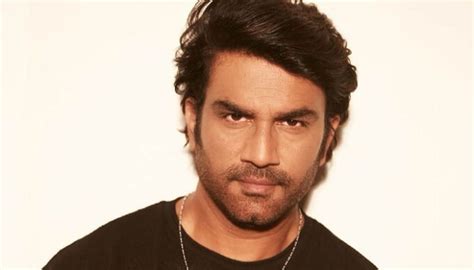 Sharad Kelkar joins the cast of Sri; The biopic of Indian Industrialist ...