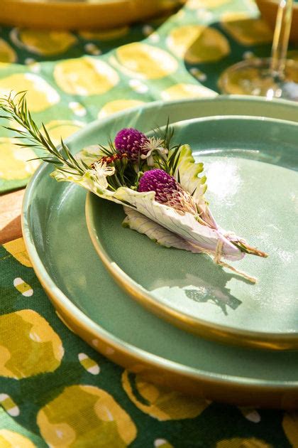 Buy Sakua Handcrafted Green Ceramic Side Plate Online – Freedom Tree