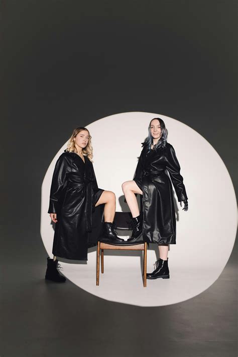 Models On Runway 的图像结果