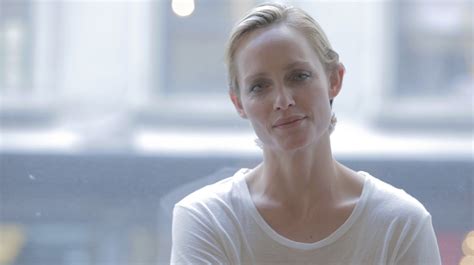 Amber Valletta Movies Model Amber Valletta Attends The Press