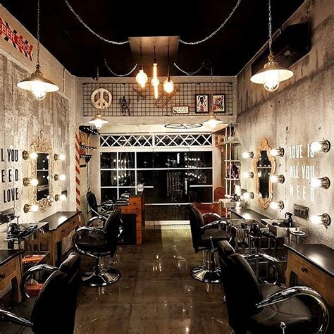 Happy In The Head, Khar | LBB