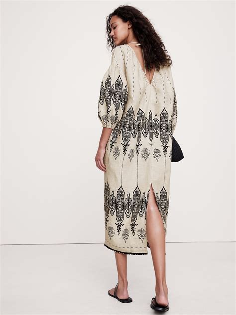 Linen V-Neck Maxi Dress | Banana Republic