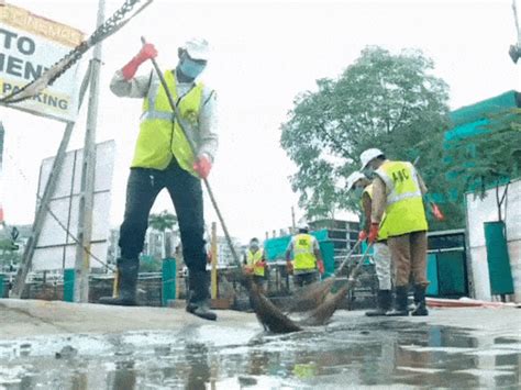 The best sanitation worker will now get an award.