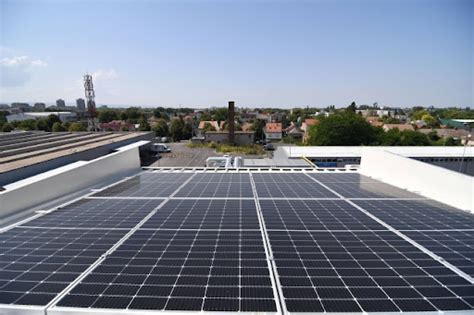 NIS do sada pustio u rad 60 fotonaponskih elektrana na benzinskim ...