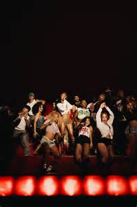 Anitta, Gil e Tyla fazem mini festival, de marca, para plateia morna de ...