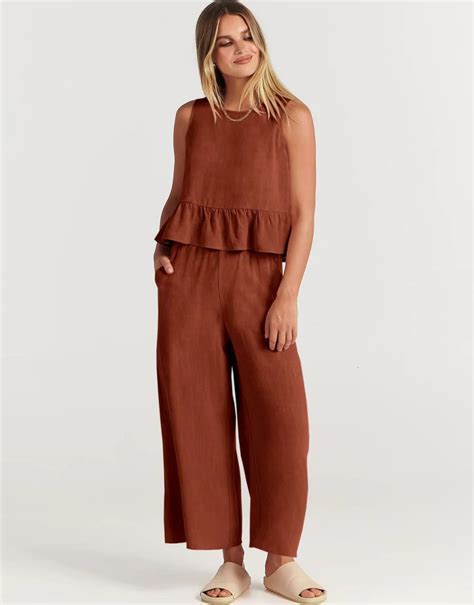 RUFFLE CROP TOP & WIDE LEG PANTS SET – ELEZIO