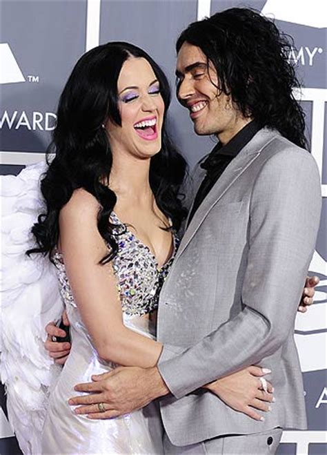 Russell Brand told Katy Perry of divorce via text message - DAWN.COM