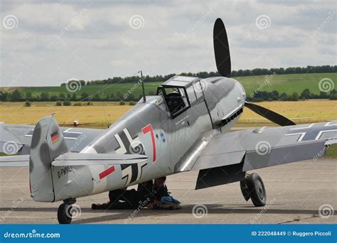 Messerschmitt Bf 109 German Luftwaffe World War II Propeller Fighter ...